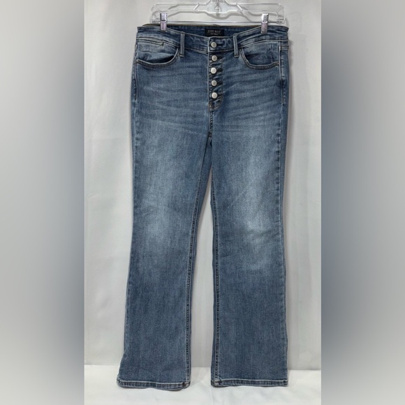 Judy Blue Bootcut Jeans - Picture 1 of 8